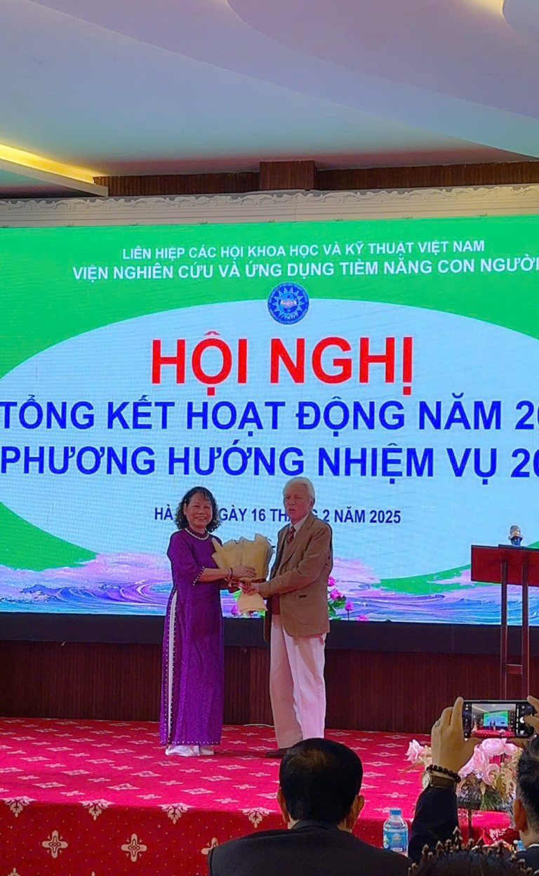 Hội nghị tổng kết hoạt động năm 2024 và triển khai công tác năm 2025 của Viện Nghiên cứu và Ứng dụng tiềm năng con người